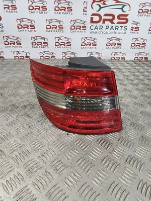 Mercedes-Benz B-Class Headlight Parts
